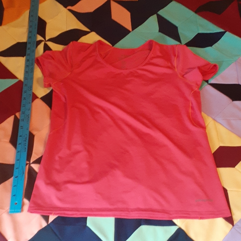Patagonia large pink